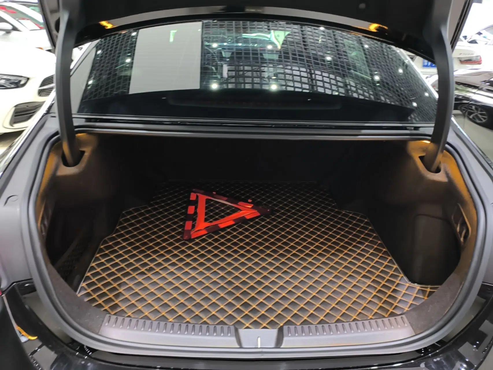 Mercedes-Benz E-Class 2024 Refresh E 300 L Stylish Edition — миниатюра 22