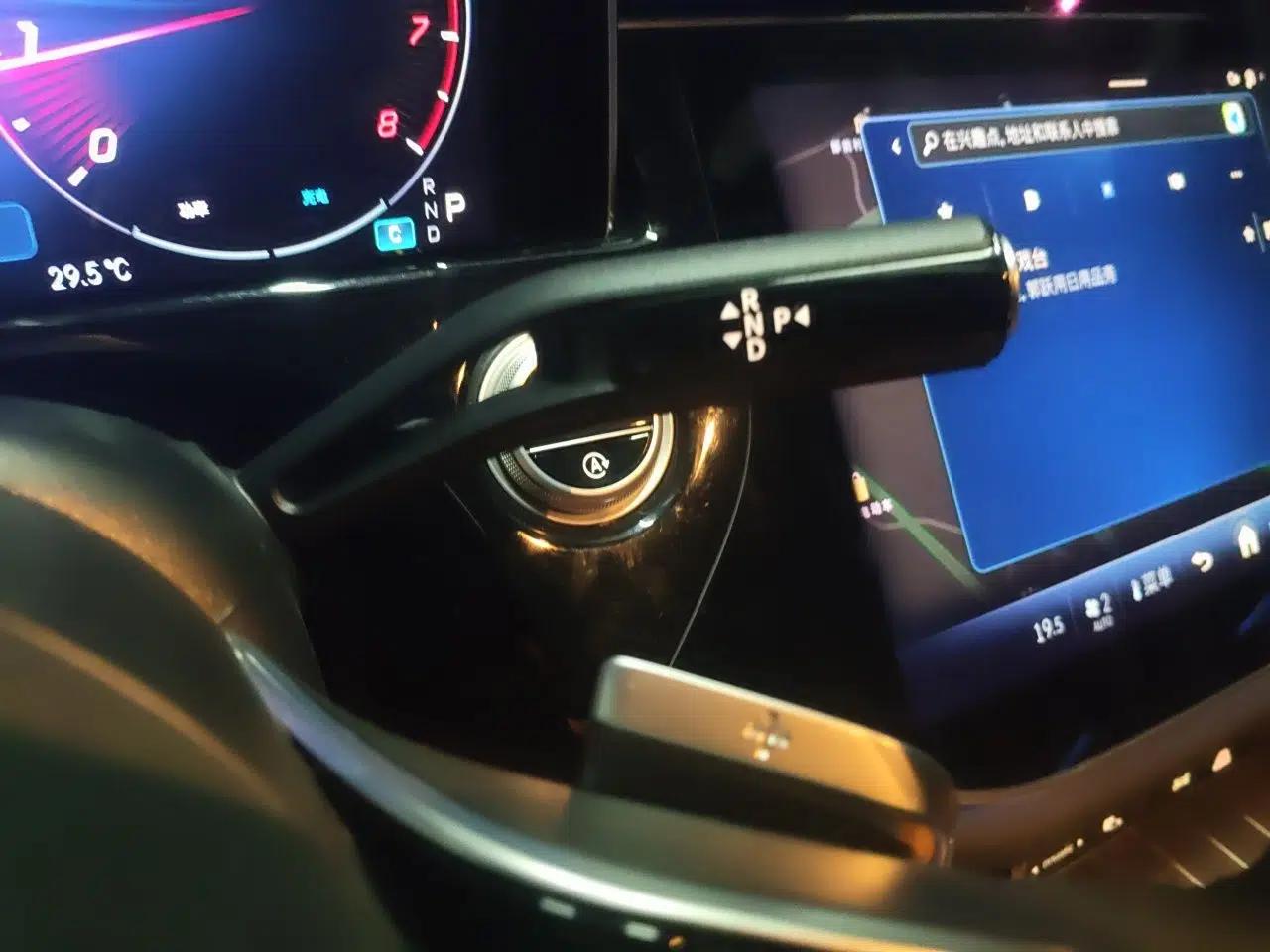 Mercedes-Benz E-Class 2024 Revised E 300 L Luxury Sports Edition — миниатюра 14