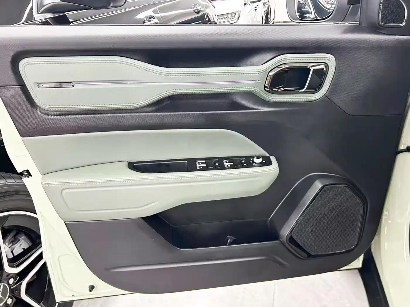 Geely Cowboy 2025 1.5TD Wild Edition — миниатюра 12