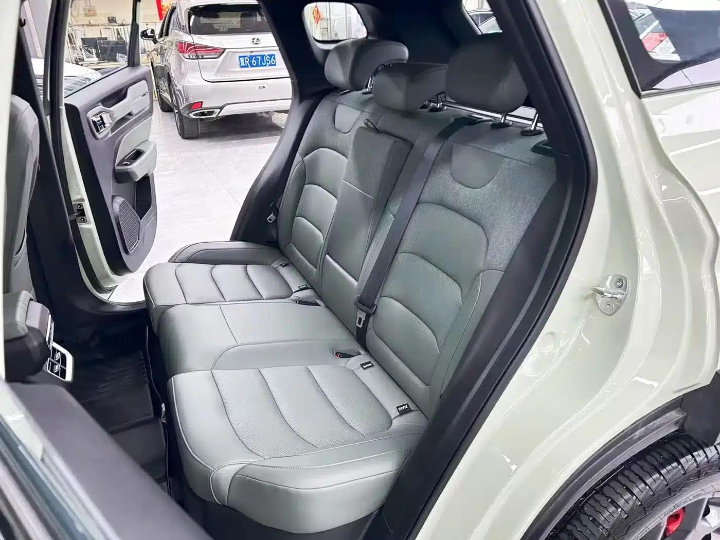 Geely Cowboy 2025 1.5TD Wild Edition — миниатюра 13