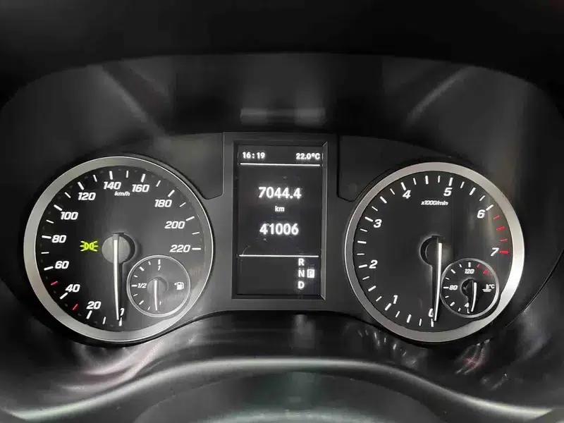 Vito 2023 2.0T Elite Edition 7-seater — миниатюра 18