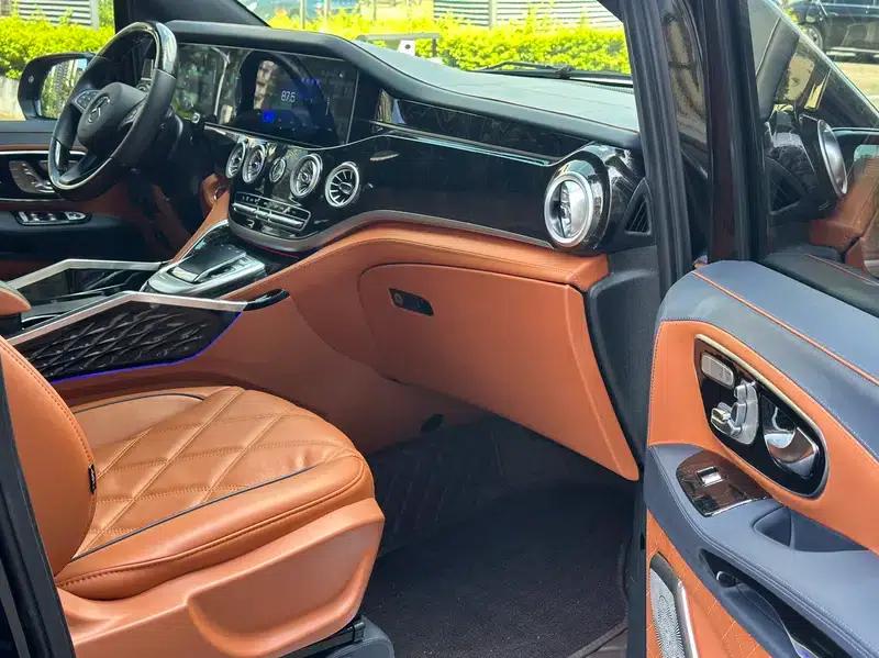 Vito 2023 2.0T Elite Edition 7-seater — миниатюра 8