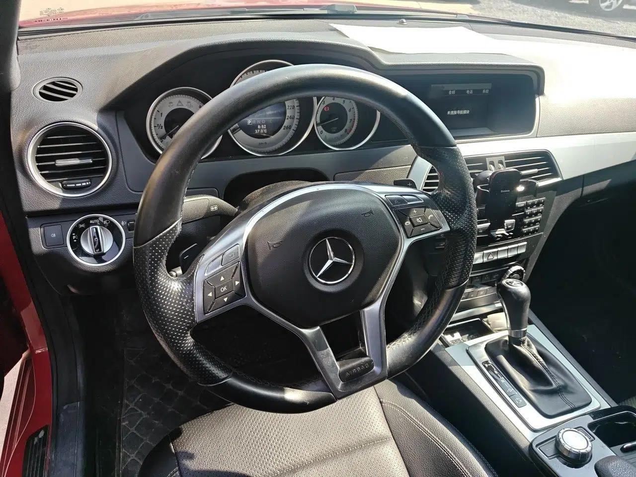 Mercedes-Benz C-Class 2013 C 180 Coupe — миниатюра 10