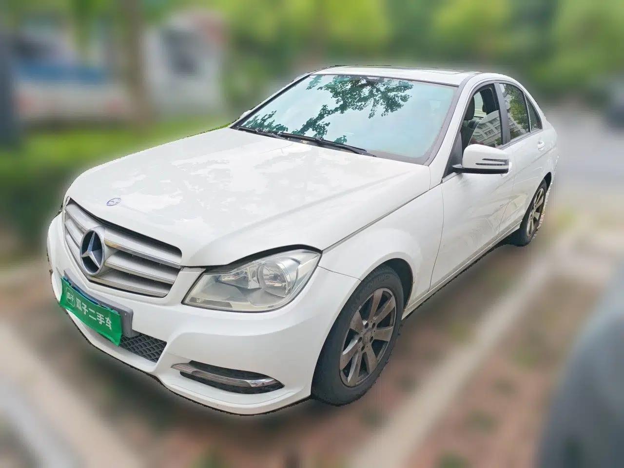 Mercedes-Benz C-Class 2013 C 180 CGI Classic — миниатюра 1