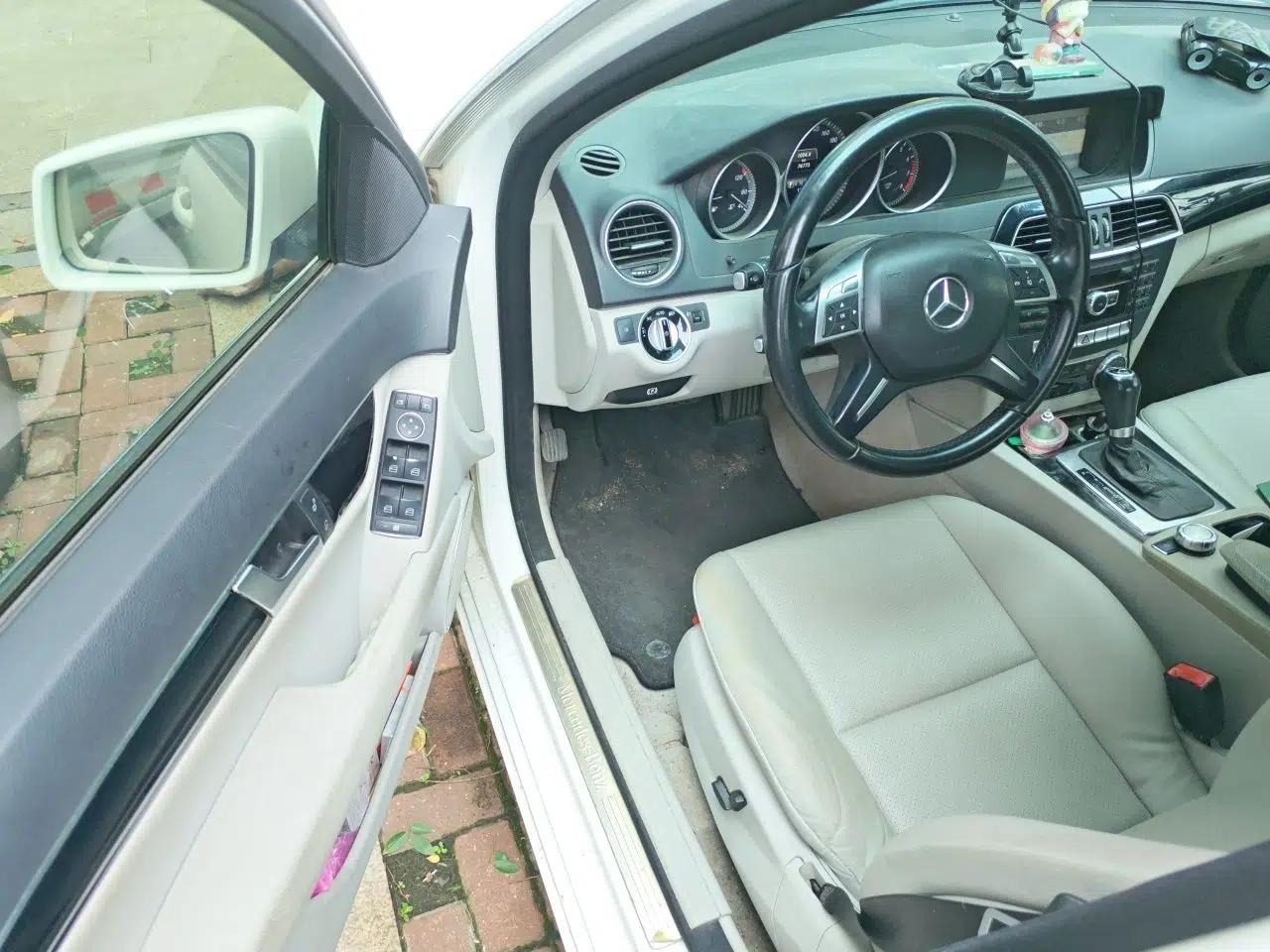 Mercedes-Benz C-Class 2013 C 180 CGI Classic — миниатюра 16