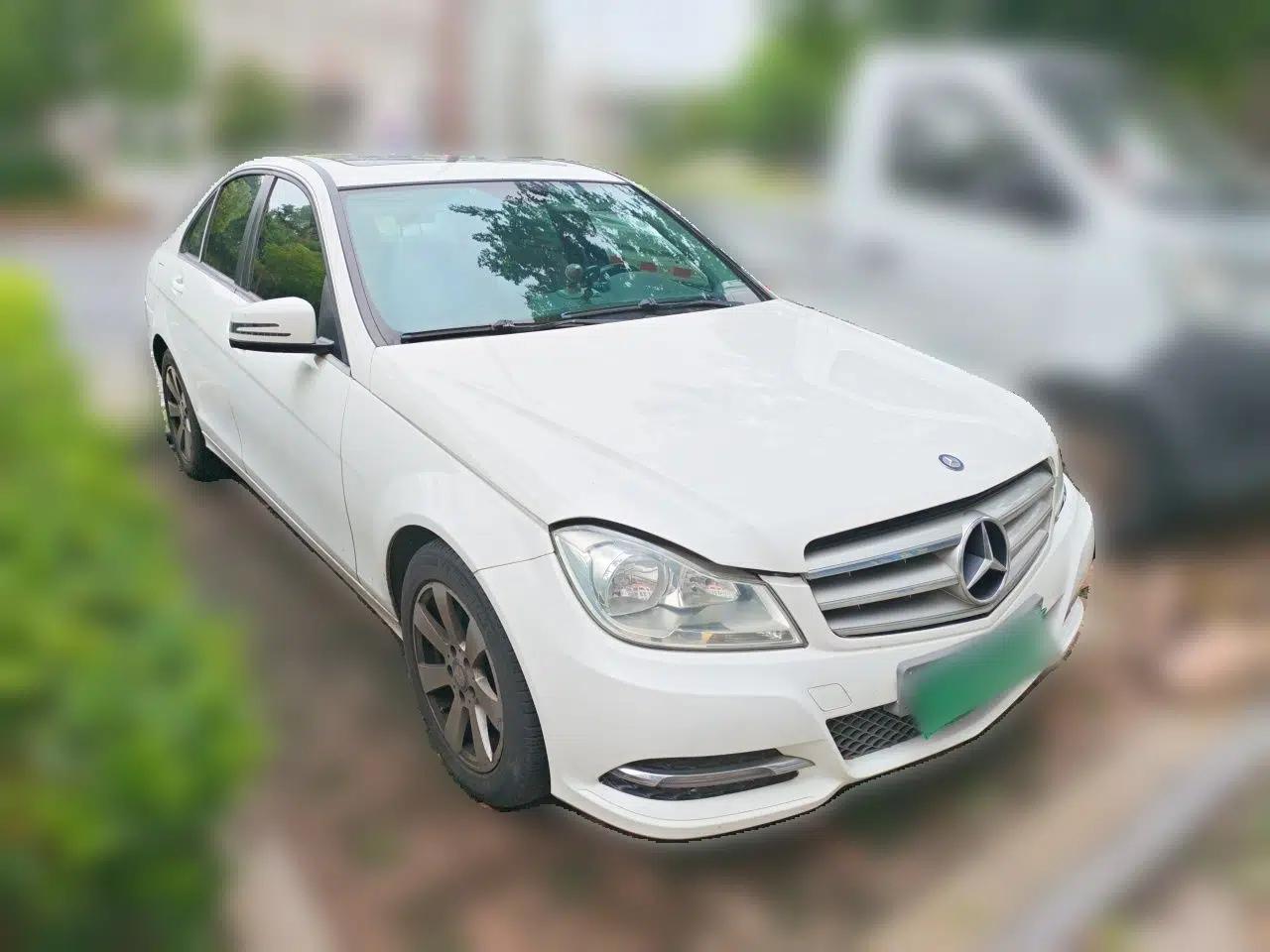 Mercedes-Benz C-Class 2013 C 180 CGI Classic — миниатюра 3