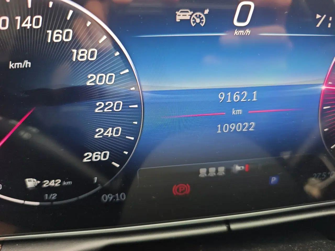 Mercedes-Benz C-Class 2023 C 260 L — миниатюра 12