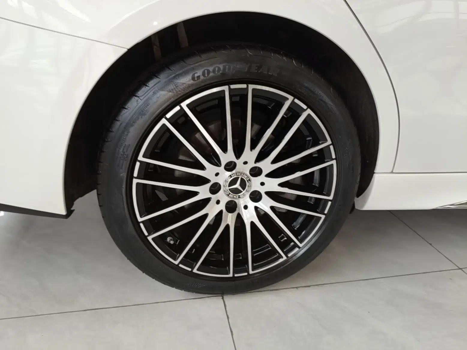 Mercedes-Benz C-Class 2023 Restyled C 260 L Sport Edition — миниатюра 11