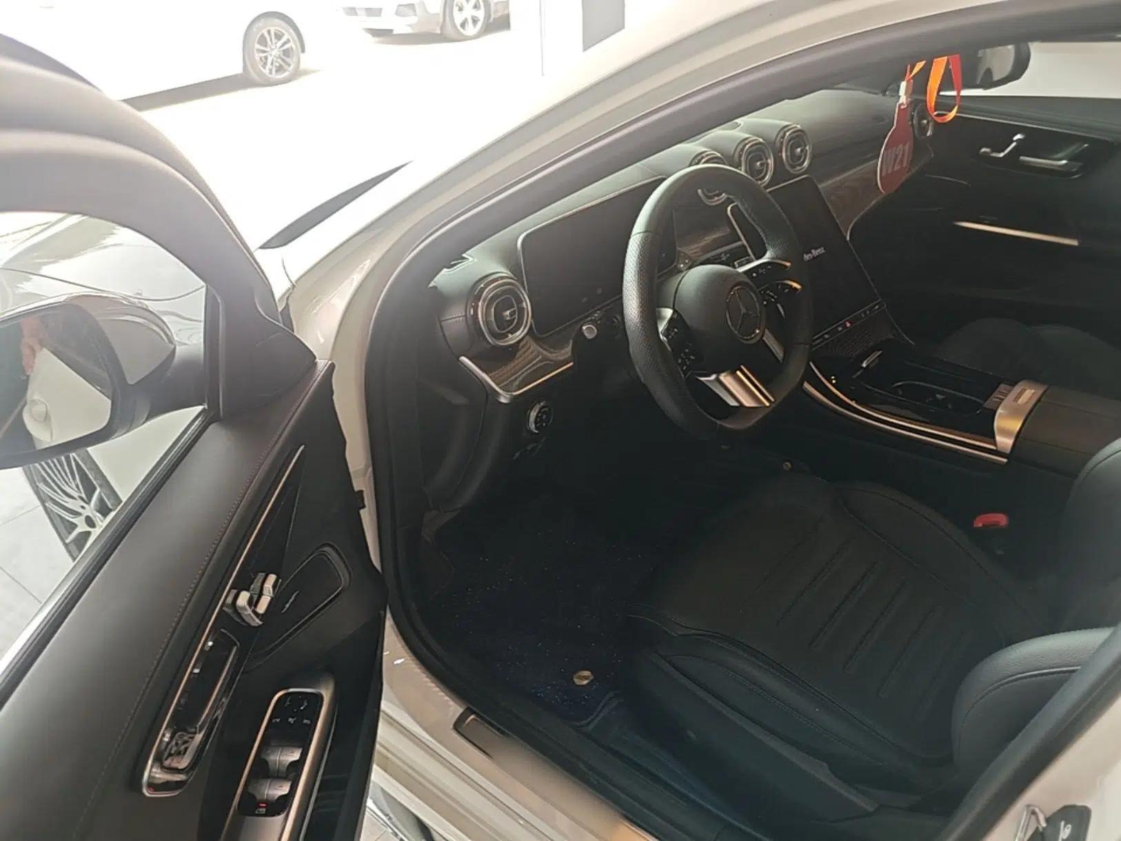 Mercedes-Benz C-Class 2024 Restyled C-Class 260 L Sport Edition — миниатюра 18