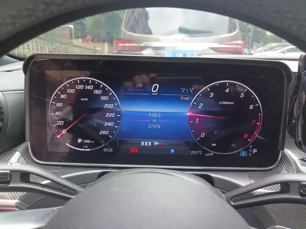 Mercedes-Benz C-Class 2024 Facelift C 260 L Night Edition Sport Version — миниатюра 11