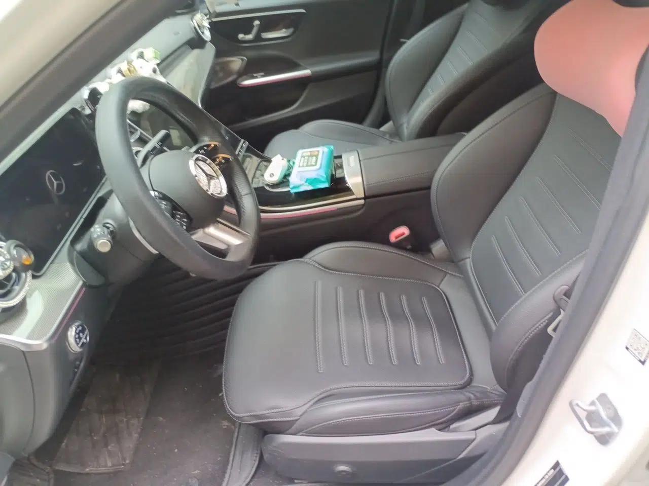 Mercedes-Benz C-Class 2024 Facelift C 260 L Night Edition Sport Version — миниатюра 15