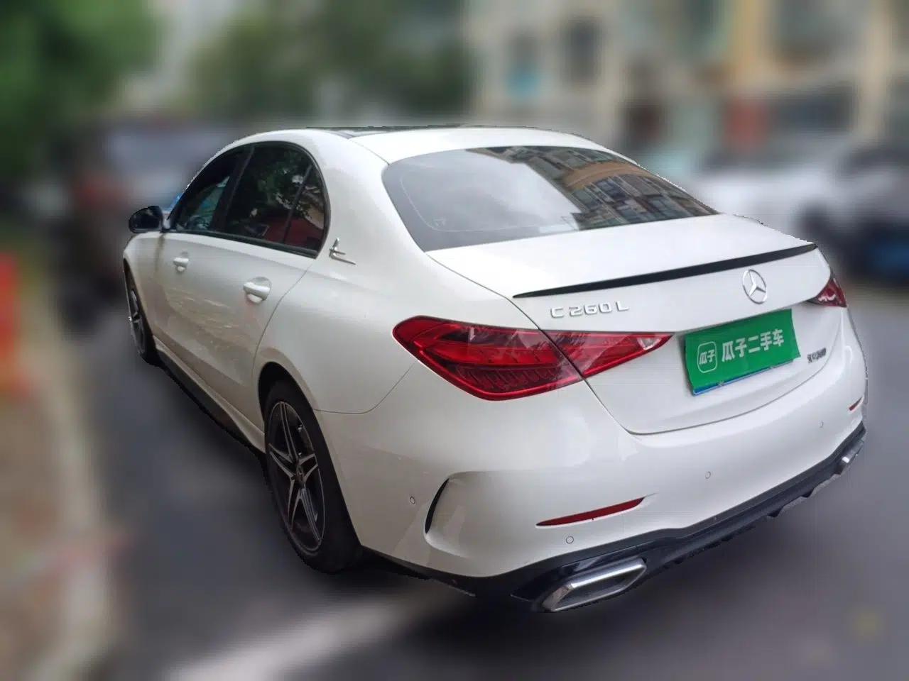 Mercedes-Benz C-Class 2024 Facelift C 260 L Night Edition Sport Version — миниатюра 4