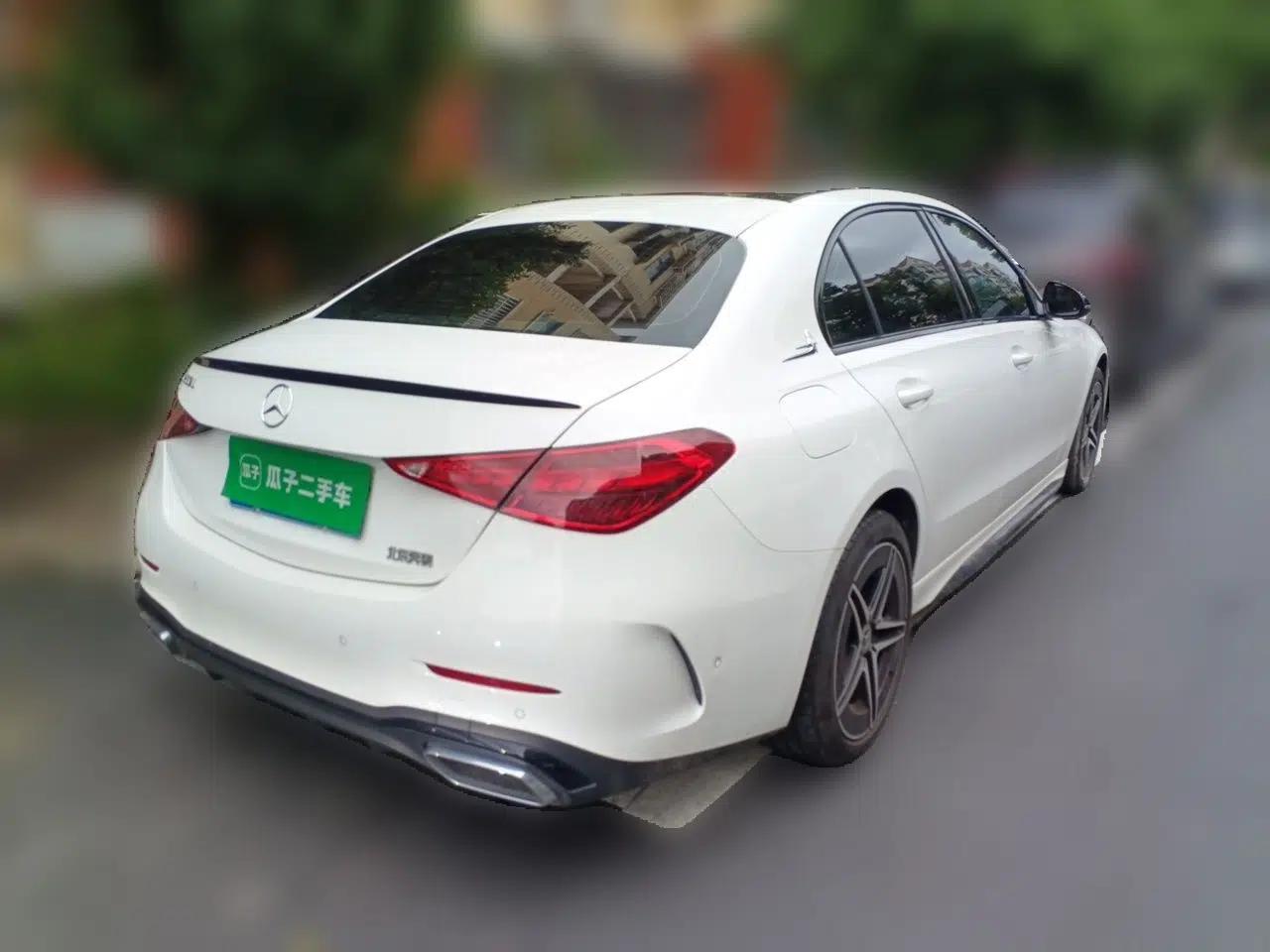 Mercedes-Benz C-Class 2024 Facelift C 260 L Night Edition Sport Version — миниатюра 6