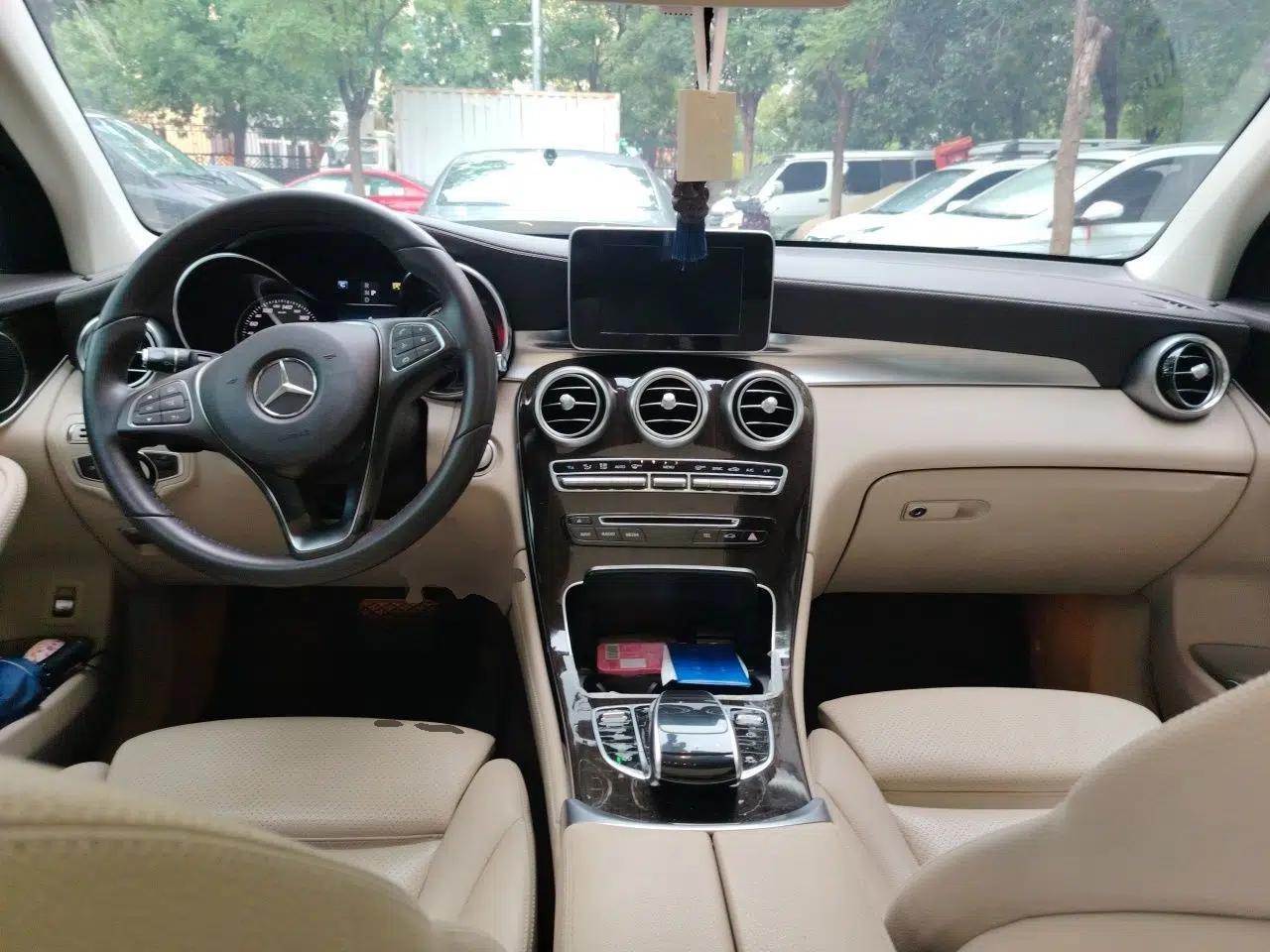 Mercedes-Benz GLC 2016 GLC 260 4MATIC Dynamic Edition — миниатюра 9