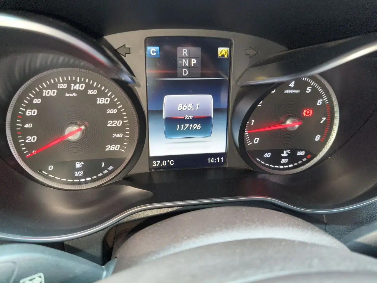 Mercedes-Benz GLC 2017 GLC 260 4MATIC Luxury Model — миниатюра 12