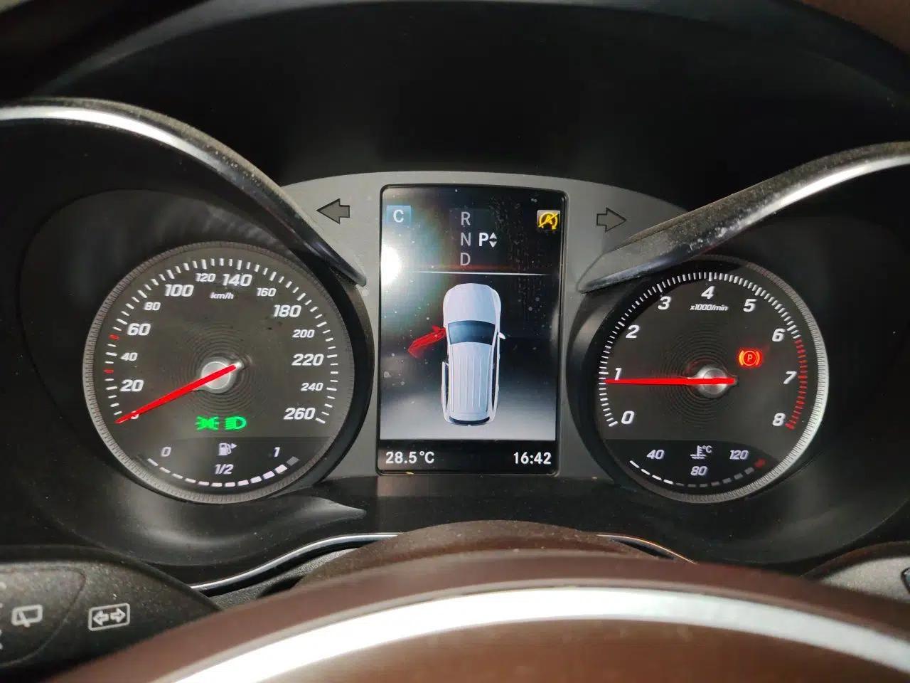 Mercedes-Benz GLC 2018 Facelift GLC 200 4MATIC — миниатюра 11
