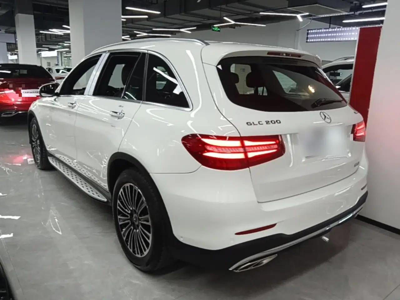 Mercedes-Benz GLC 2018 GLC 200 4MATIC — миниатюра 4