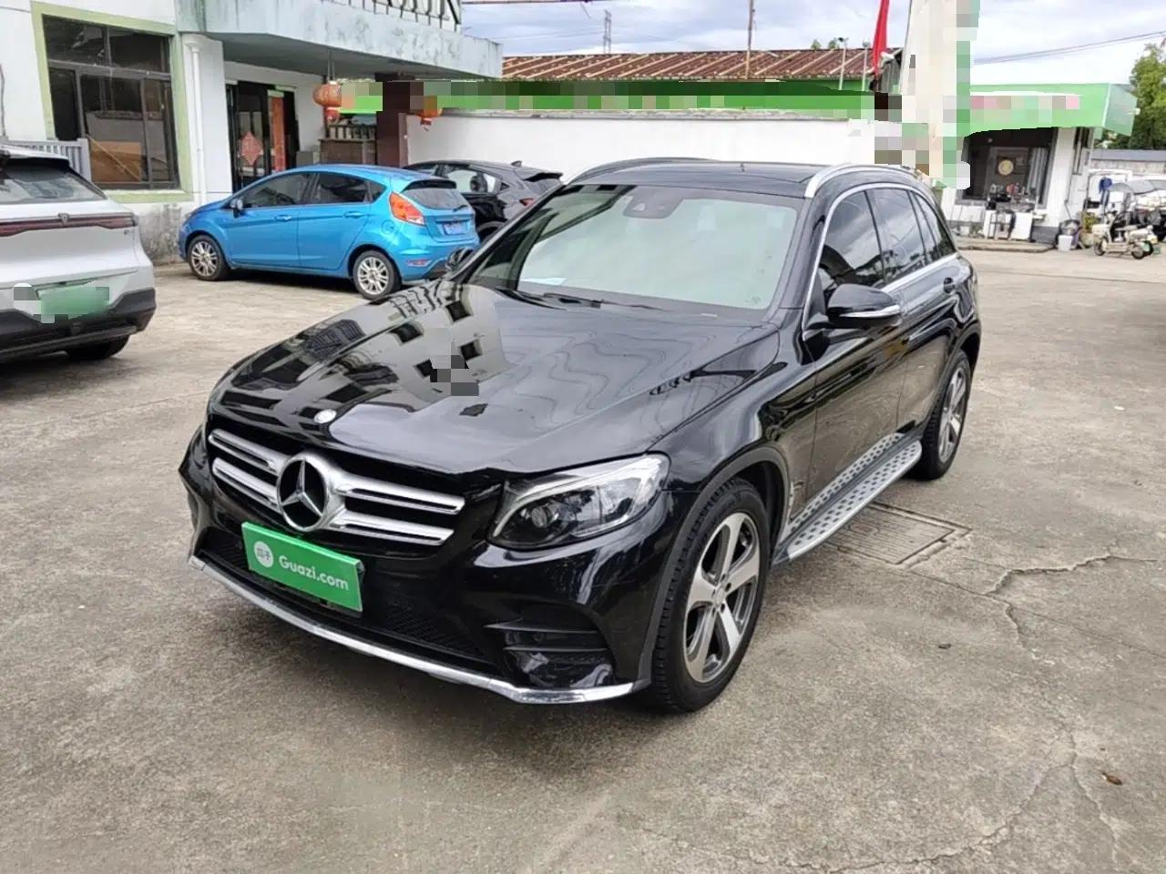 Mercedes-Benz GLC 2017 GLC 300 4MATIC Sport Edition — миниатюра 1