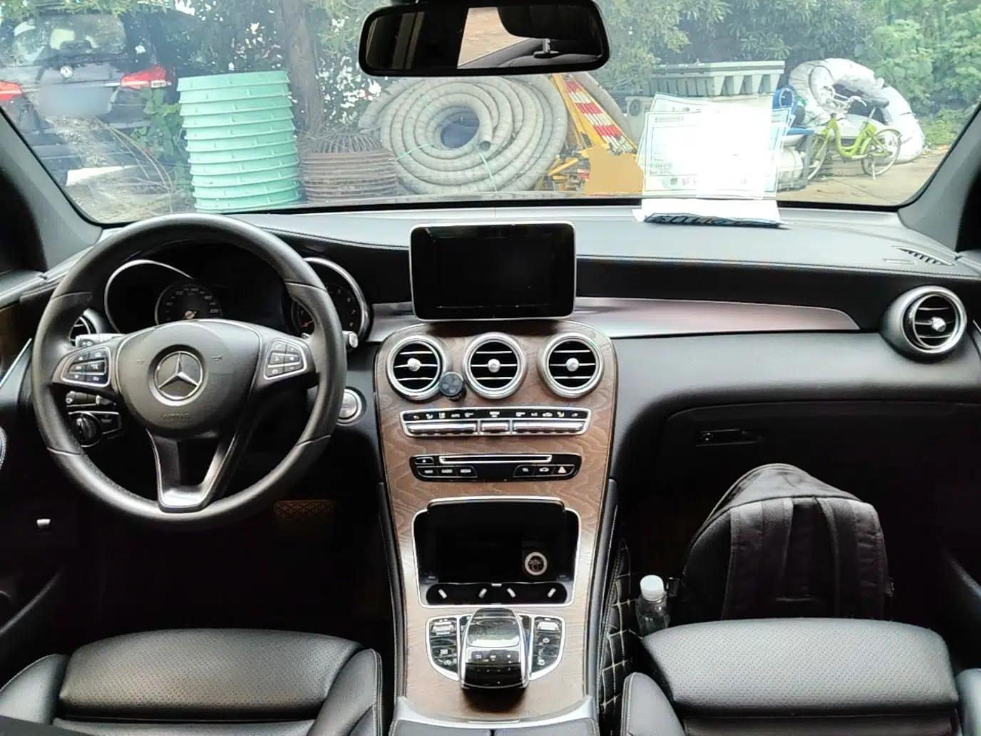 Mercedes-Benz GLC 2017 GLC 300 4MATIC Sport Edition — миниатюра 12