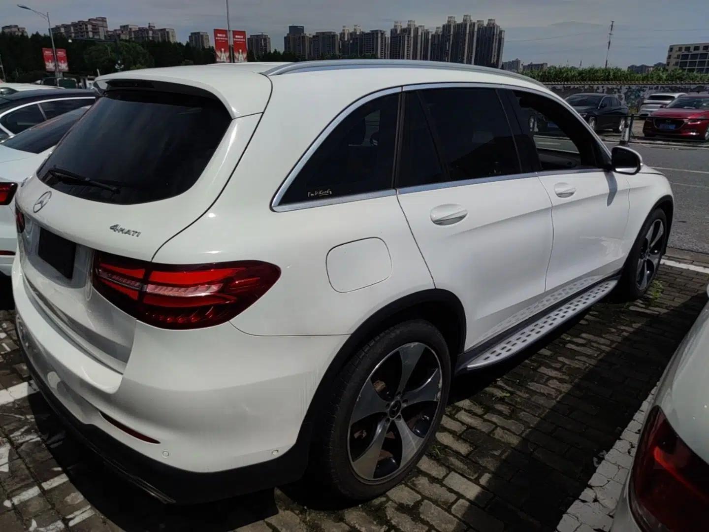 Mercedes-Benz GLC 2017 GLC 300 4MATIC Sport Edition — миниатюра 6