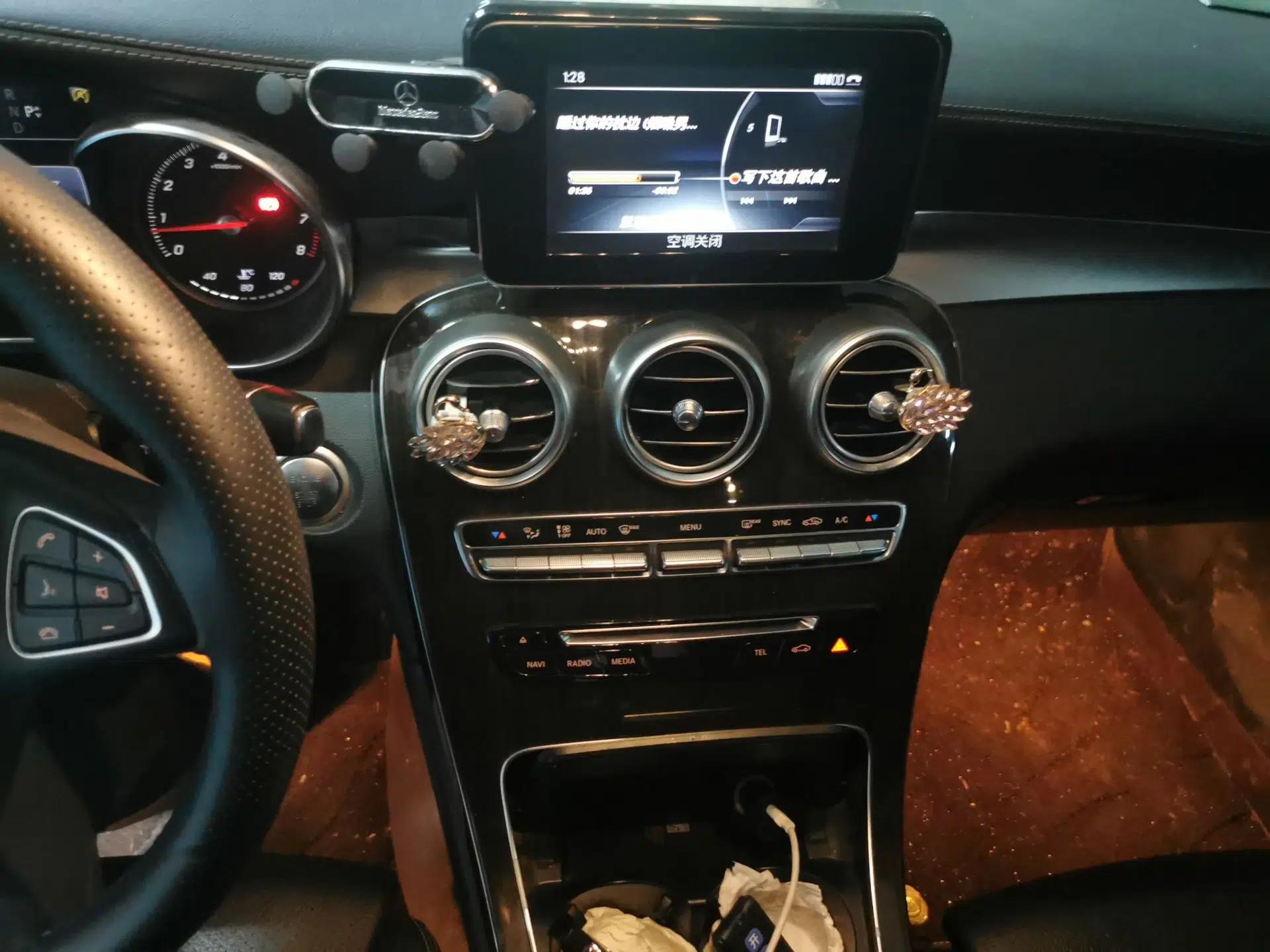 Mercedes-Benz GLC 2016 GLC 260 4MATIC Luxury Model — миниатюра 13