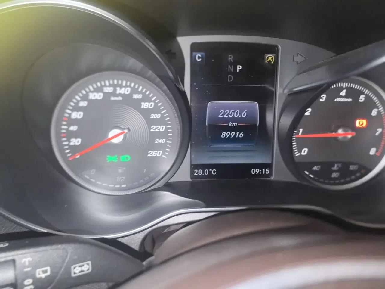 Mercedes-Benz GLC 2018 GLC 200 4MATIC — миниатюра 12