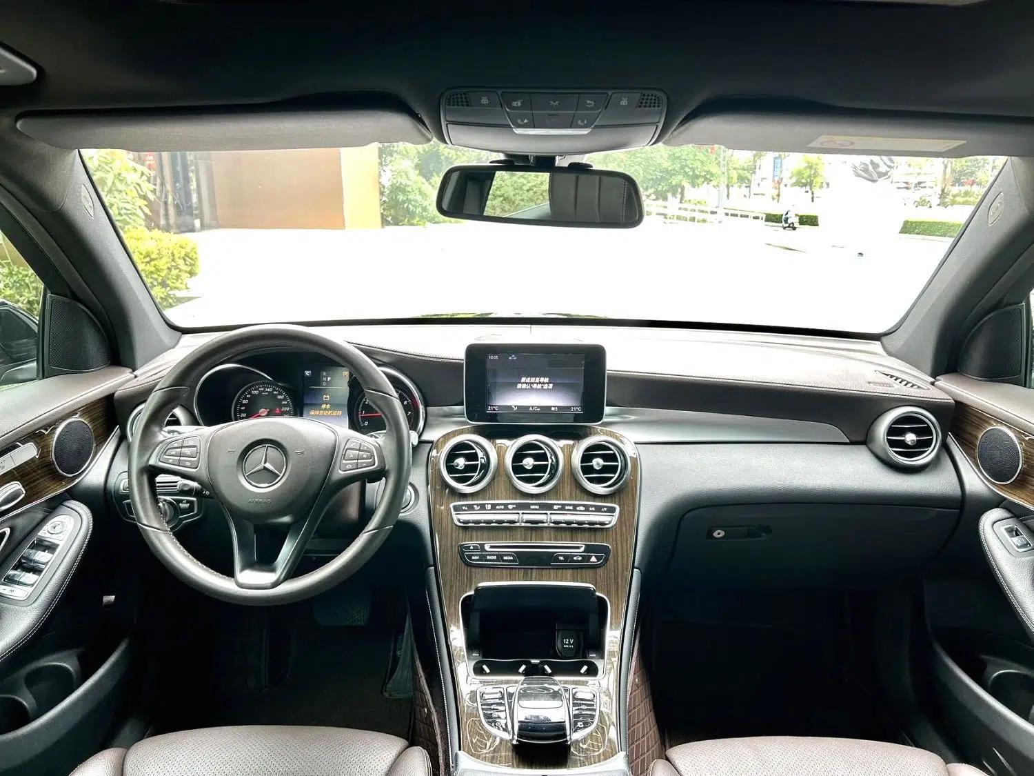 Mercedes-Benz GLC 2019 GLC 260 L 4MATIC Dynamic Model — миниатюра 12