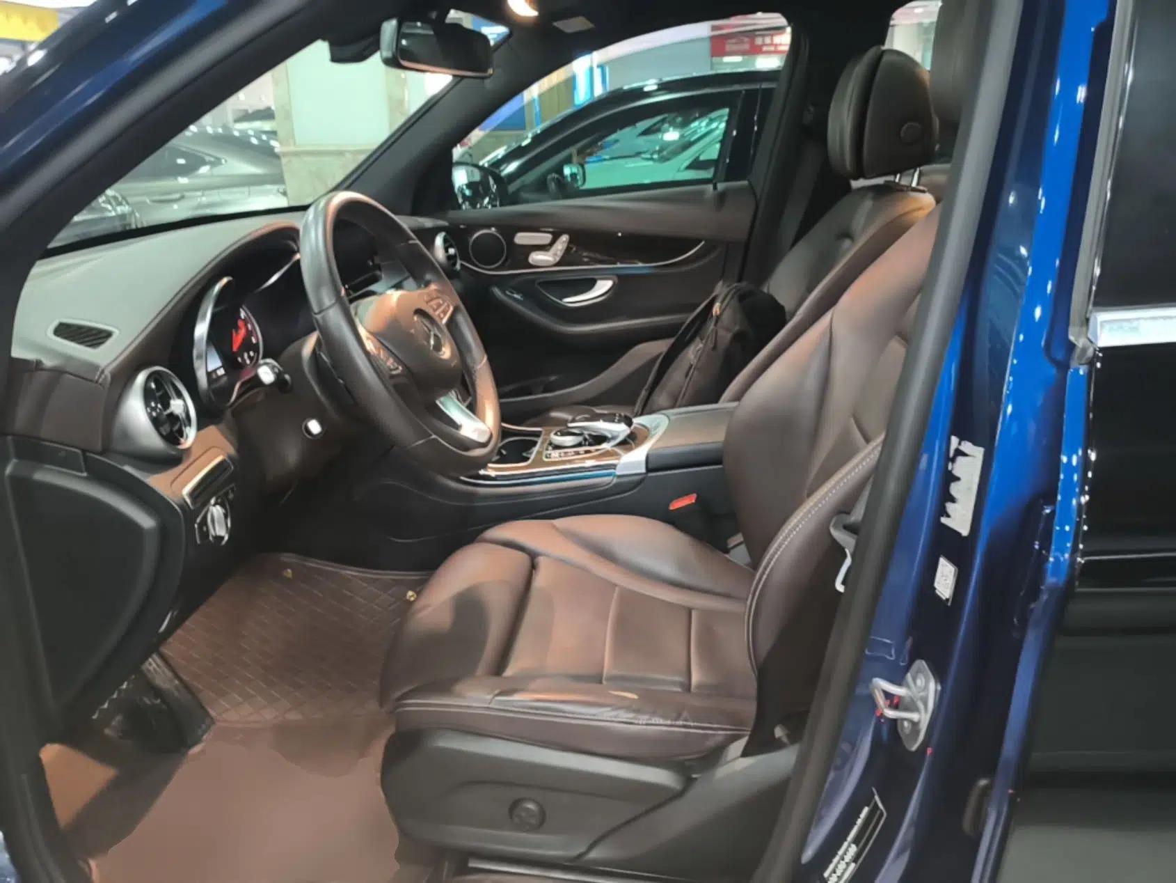 Mercedes-Benz GLC 2019 GLC 260 L 4MATIC Dynamic Model — миниатюра 17