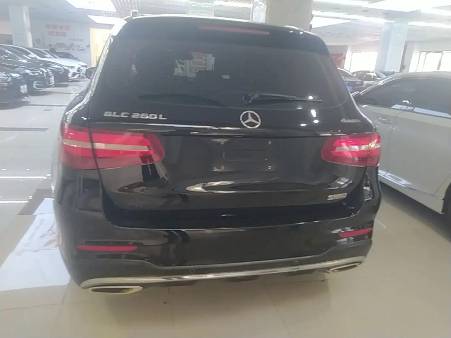 Mercedes-Benz GLC 2019 GLC 260 L 4MATIC Luxury Model — миниатюра 5