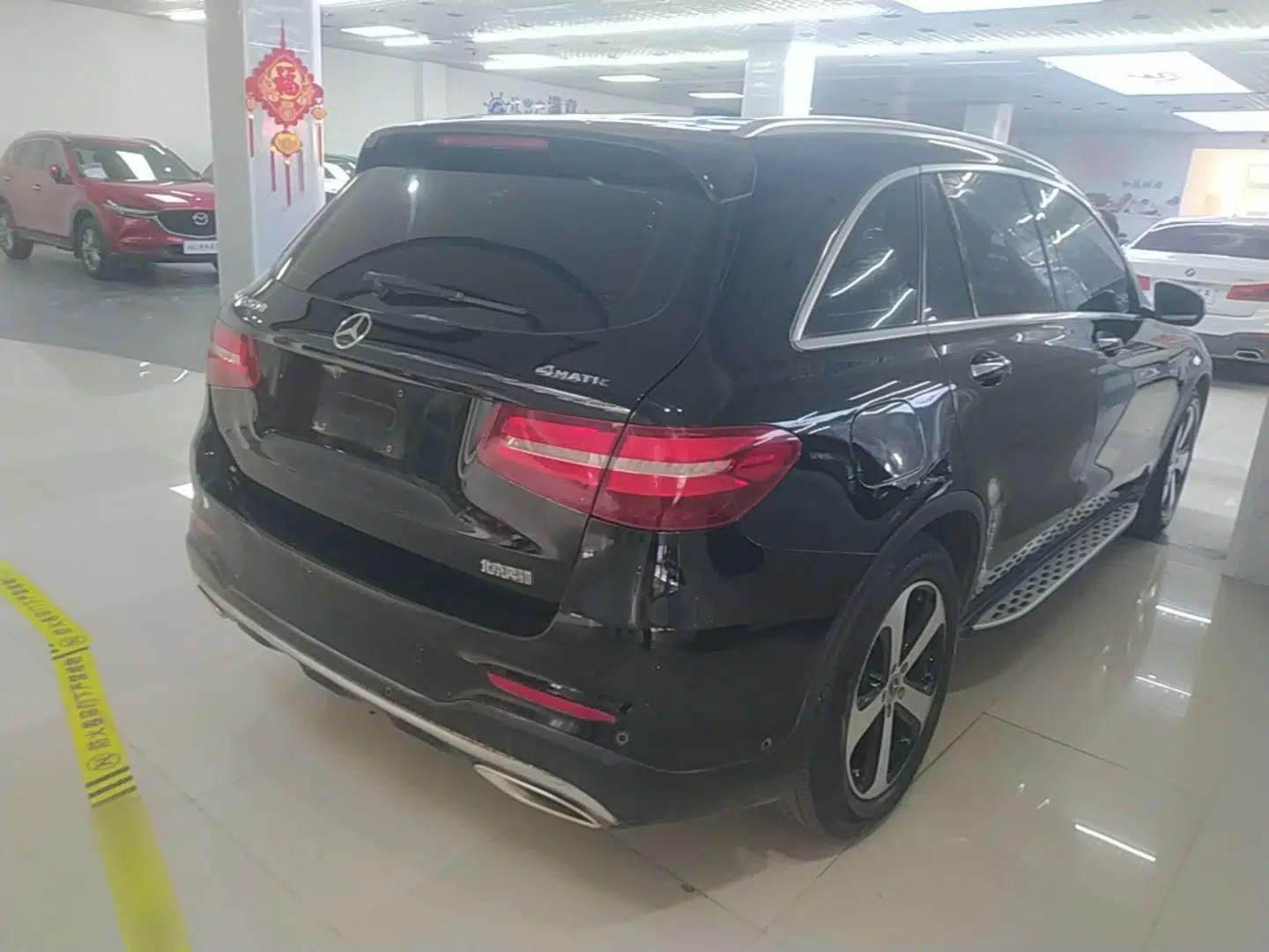 Mercedes-Benz GLC 2019 GLC 260 L 4MATIC Luxury Model — миниатюра 6