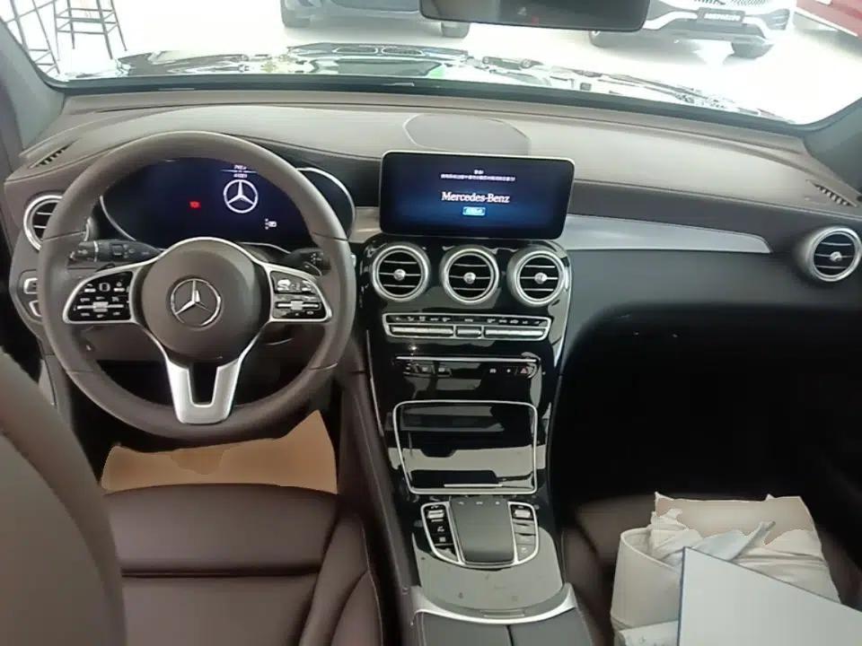 Mercedes-Benz GLC 2021 GLC 260 L 4MATIC Dynamic Edition — миниатюра 12