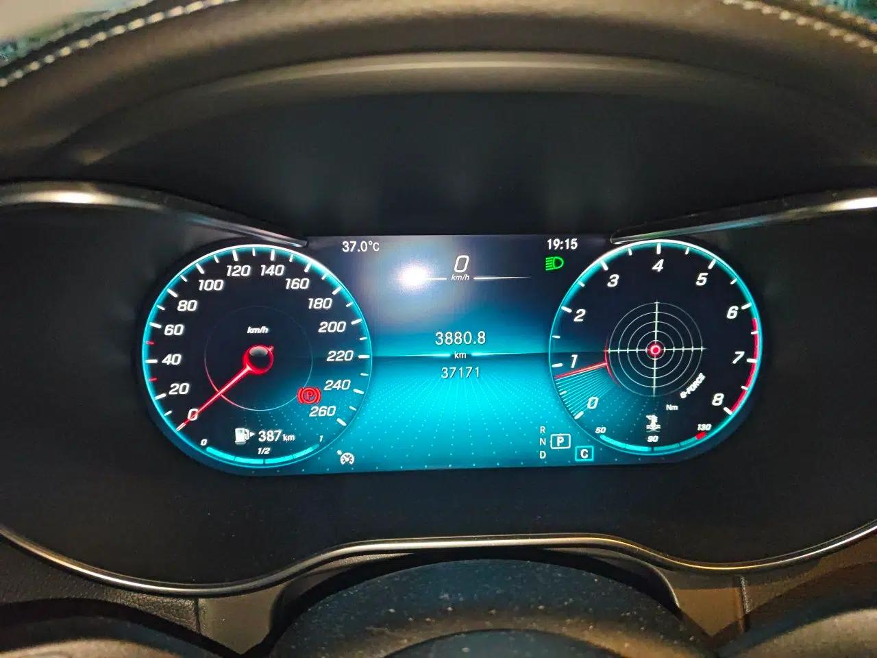 Mercedes-Benz GLC 2021 GLC 260 L 4MATIC Dynamic Edition — миниатюра 11