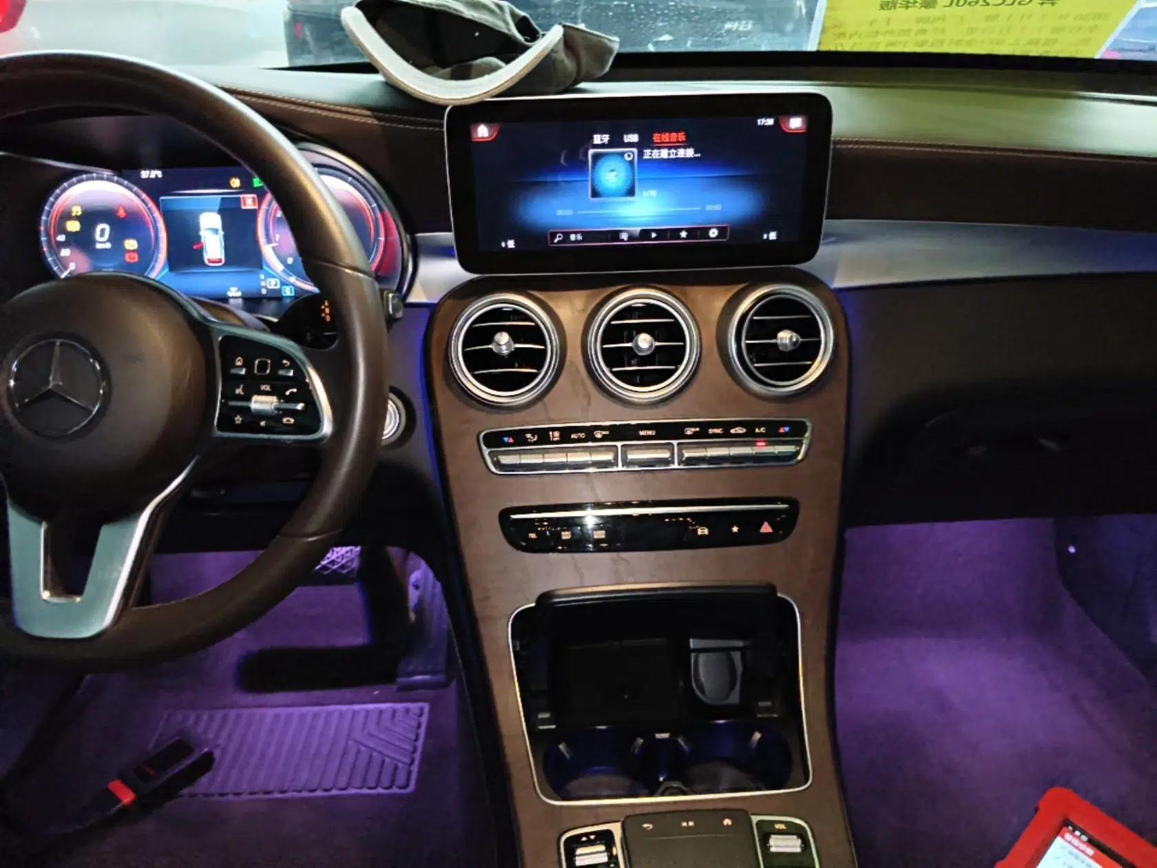 Mercedes-Benz GLC 2020 GLC 260 L 4MATIC Luxury Model — миниатюра 15