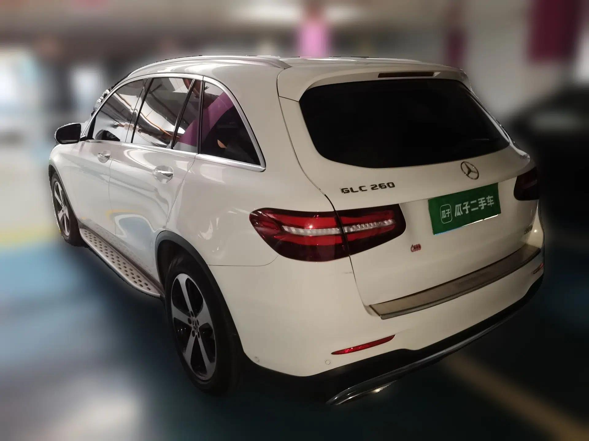 Mercedes-Benz GLC 2017 GLC 260 4MATIC Luxury Model — миниатюра 4