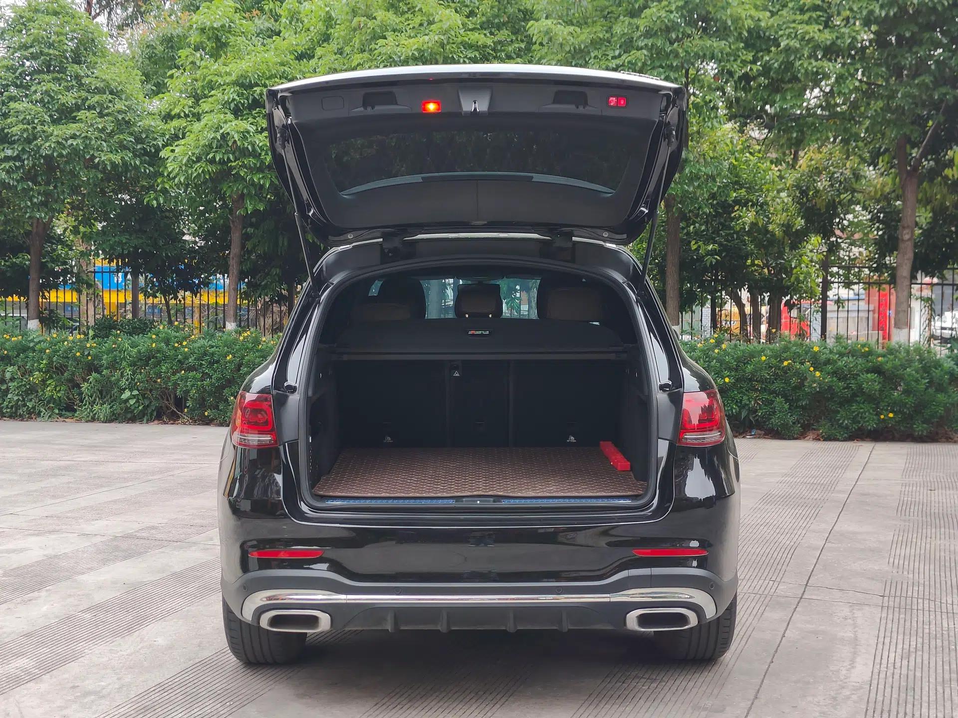 Mercedes-Benz GLC 2022 Second Facelift GLC 260 L 4MATIC Luxury Edition — миниатюра 11