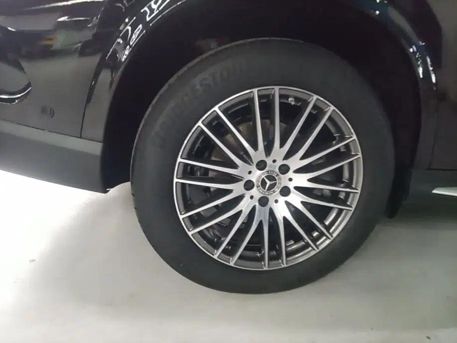 Mercedes-Benz GLC 2023 Refreshed GLC 300 L 4MATIC Dynamic Edition 5 Seats — миниатюра 16