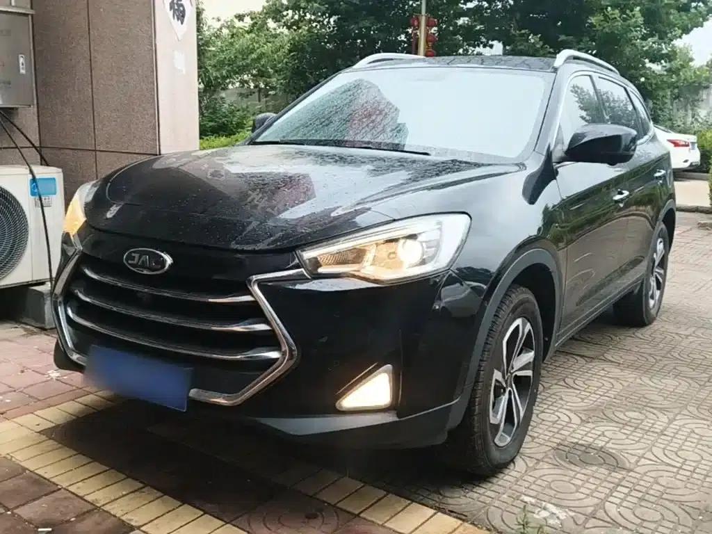 Refine S7 2017 1.5T Manual Deluxe Smart Edition — миниатюра 1