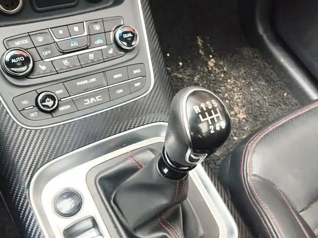 Refine S7 2017 1.5T Manual Deluxe Smart Edition — миниатюра 14