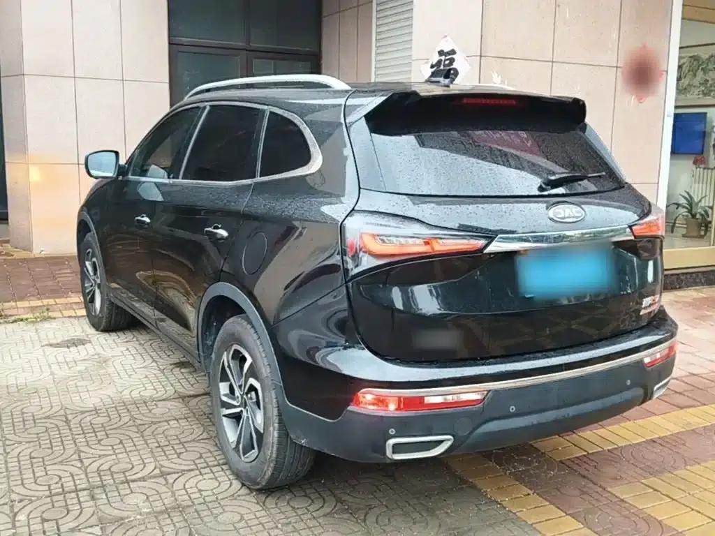 Refine S7 2017 1.5T Manual Deluxe Smart Edition — миниатюра 5