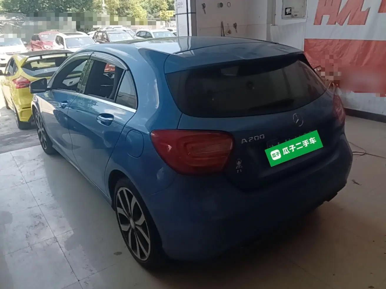 Mercedes-Benz A-Class 2015 A 200 Fashion Model — миниатюра 13
