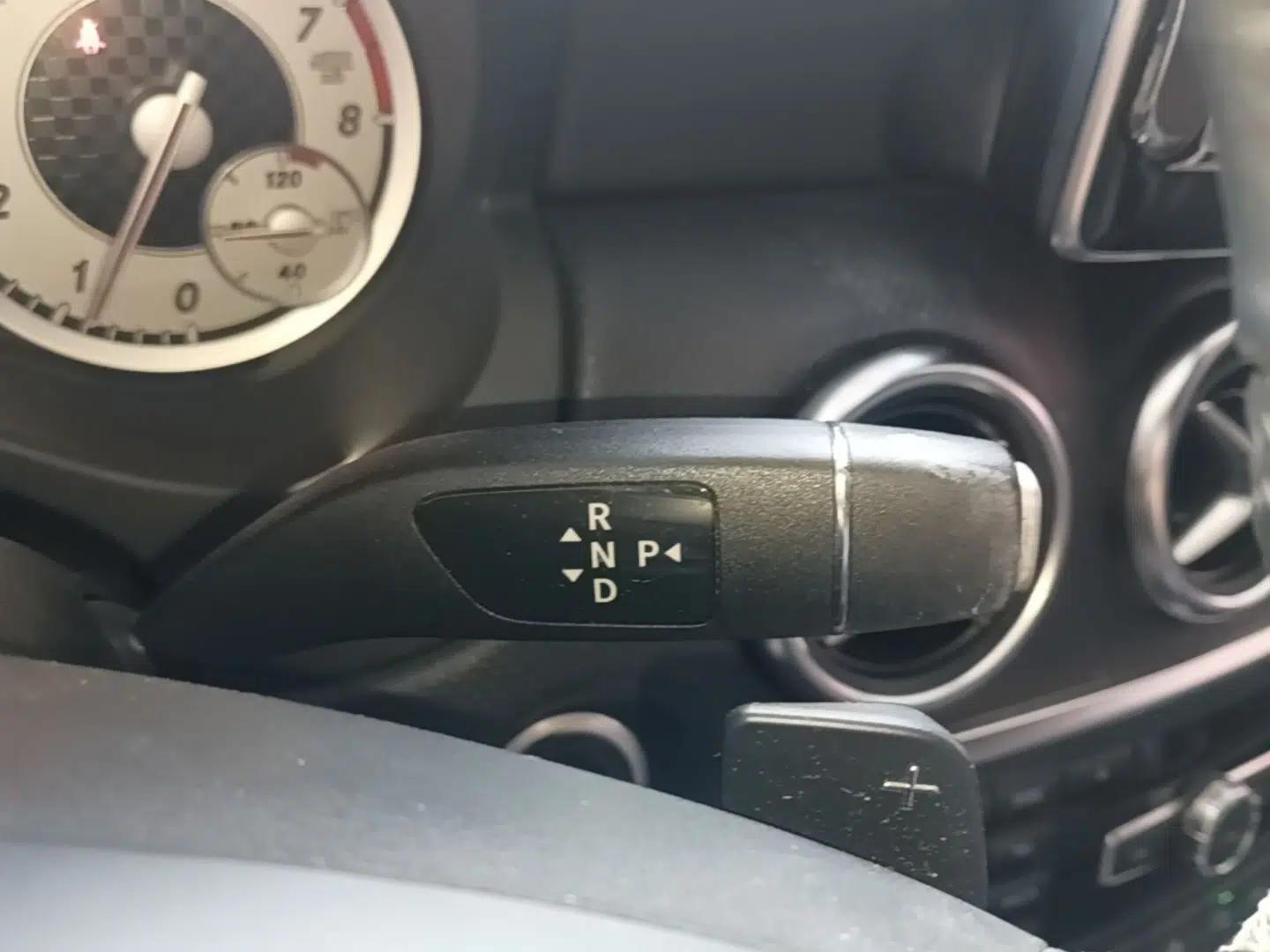 Mercedes-Benz A-Class 2015 A 200 Fashion Model — миниатюра 21