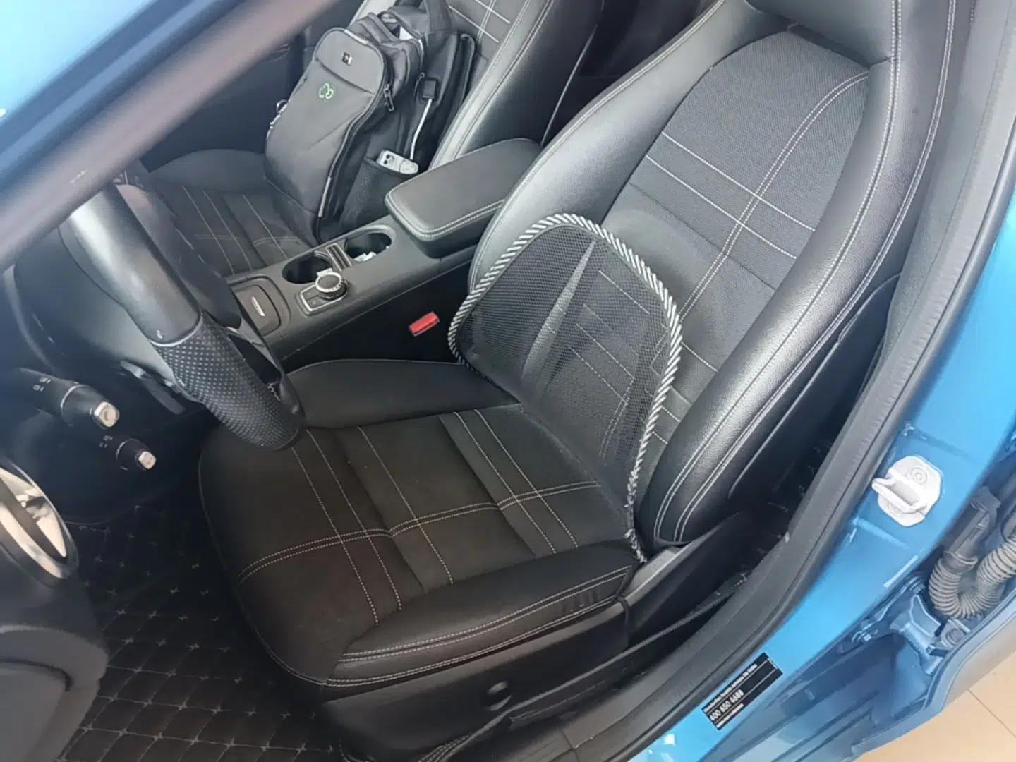 Mercedes-Benz A-Class 2015 A 200 Fashion Model — миниатюра 22