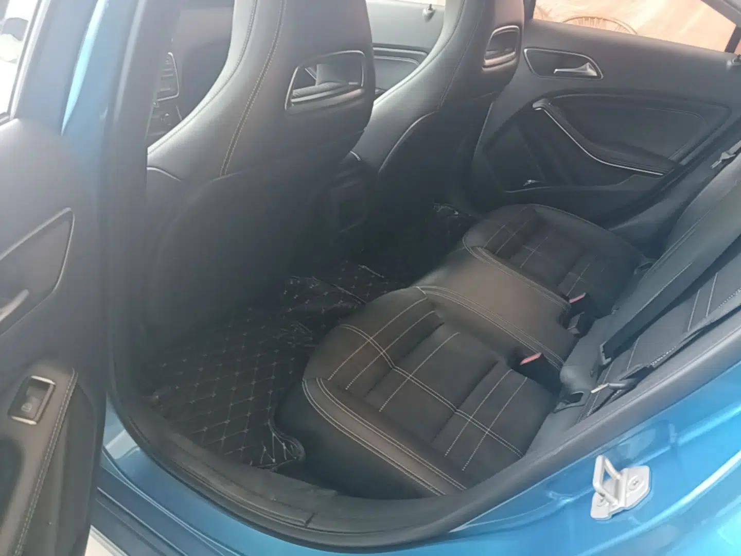Mercedes-Benz A-Class 2015 A 200 Fashion Model — миниатюра 25