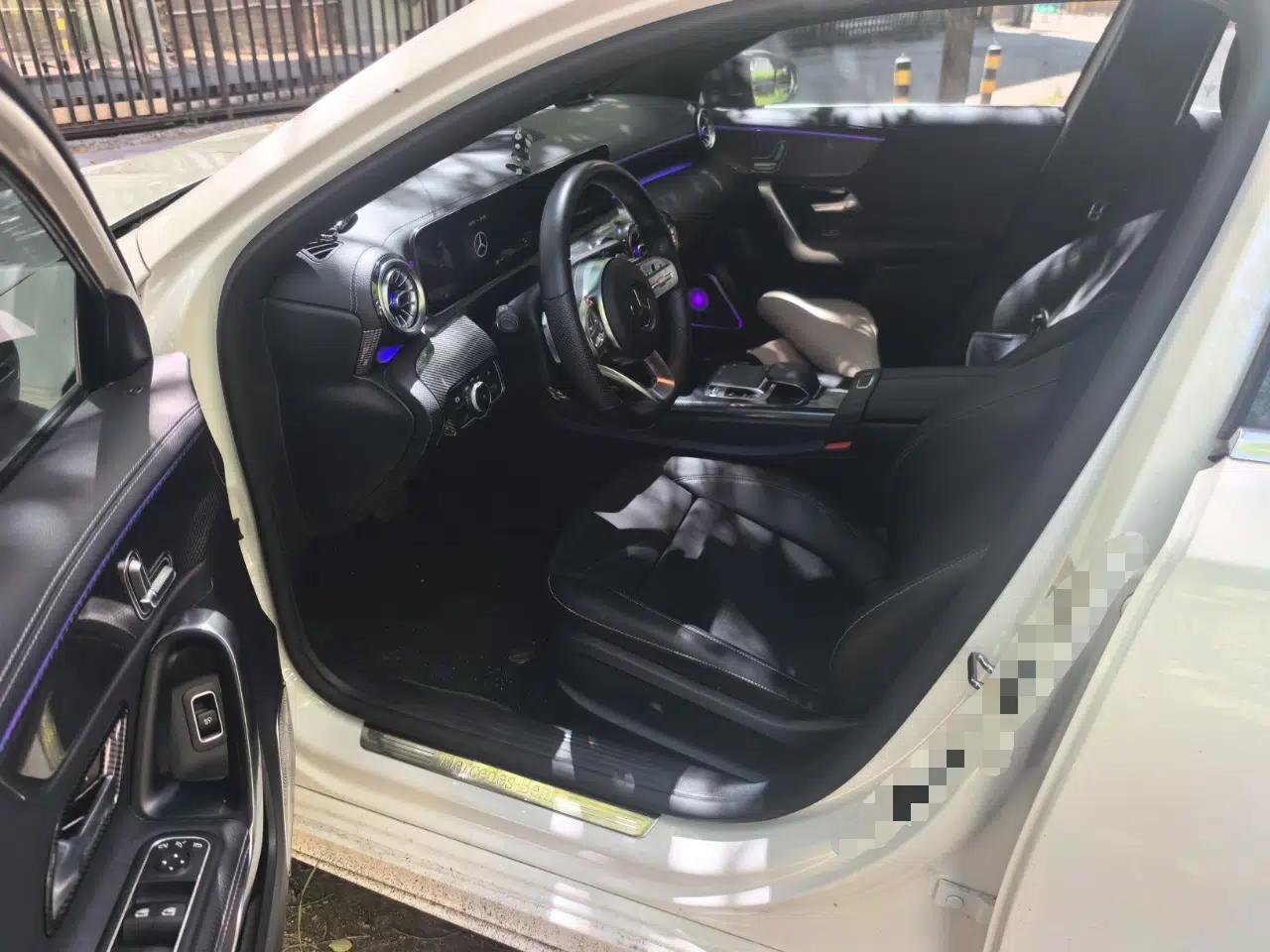 Mercedes-Benz A-Class 2019 A 200 L Sport Sedan — миниатюра 16
