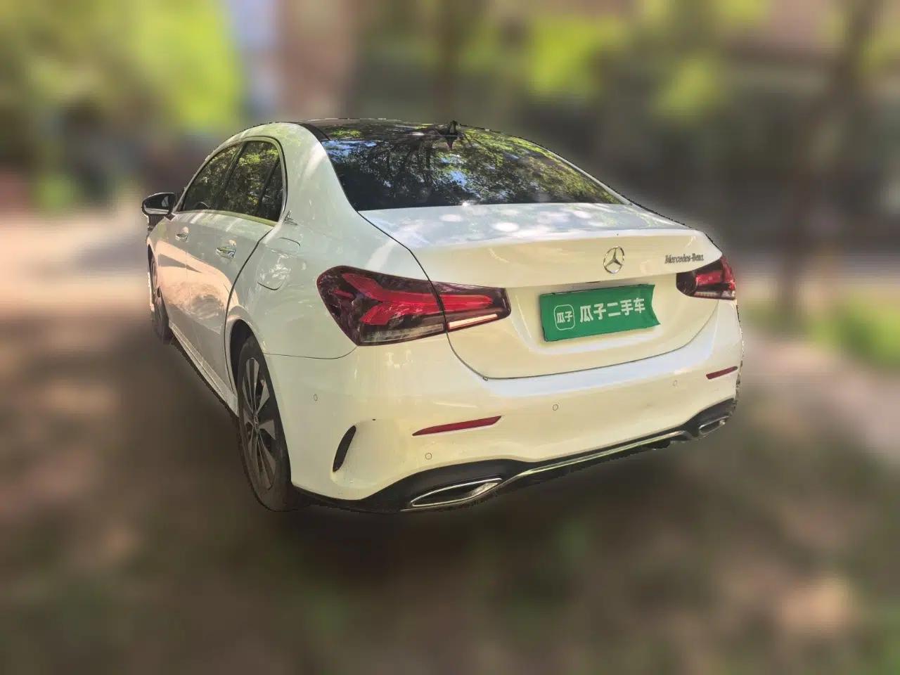 Mercedes-Benz A-Class 2019 A 200 L Sport Sedan — миниатюра 4
