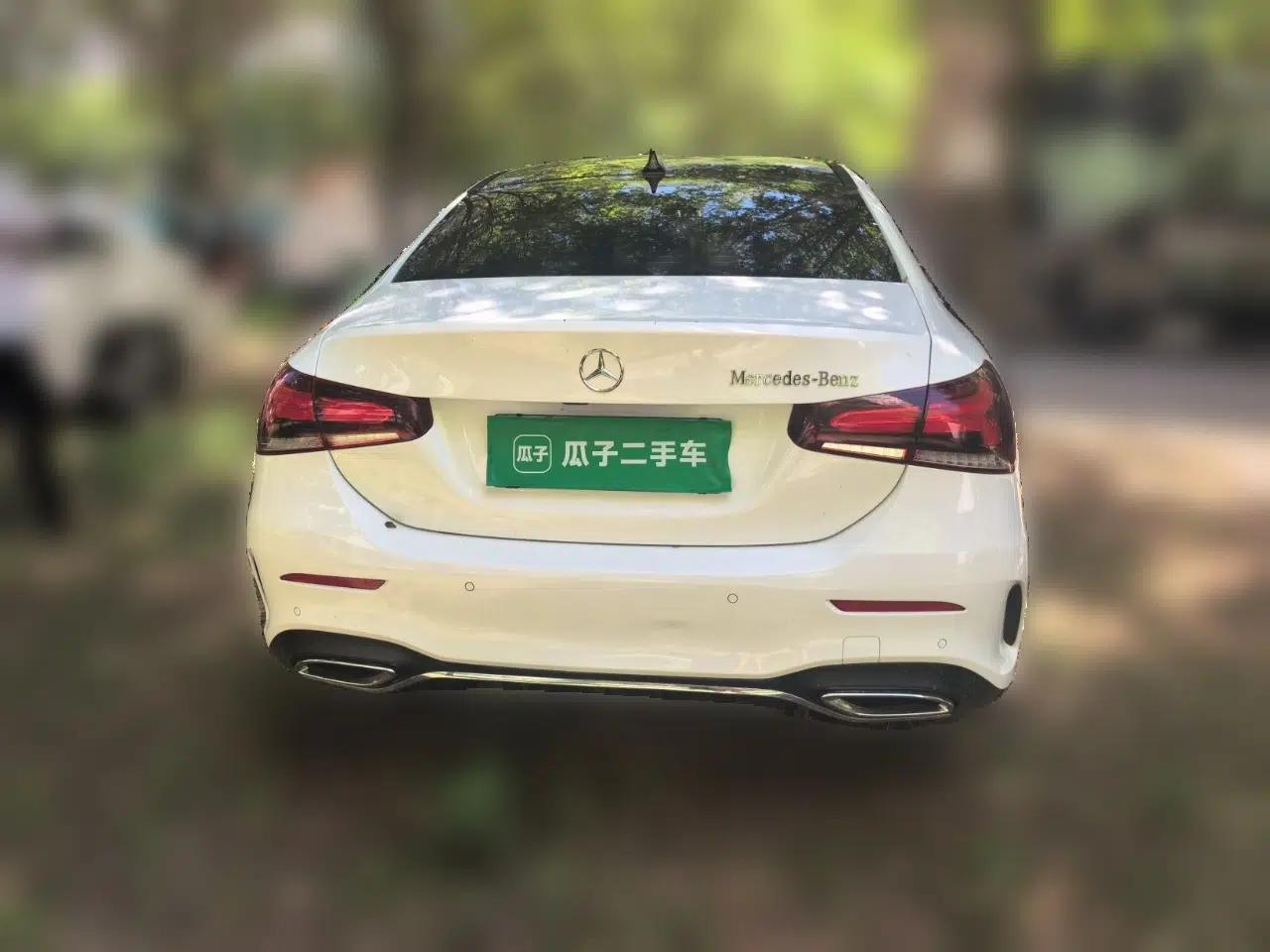 Mercedes-Benz A-Class 2019 A 200 L Sport Sedan — миниатюра 5