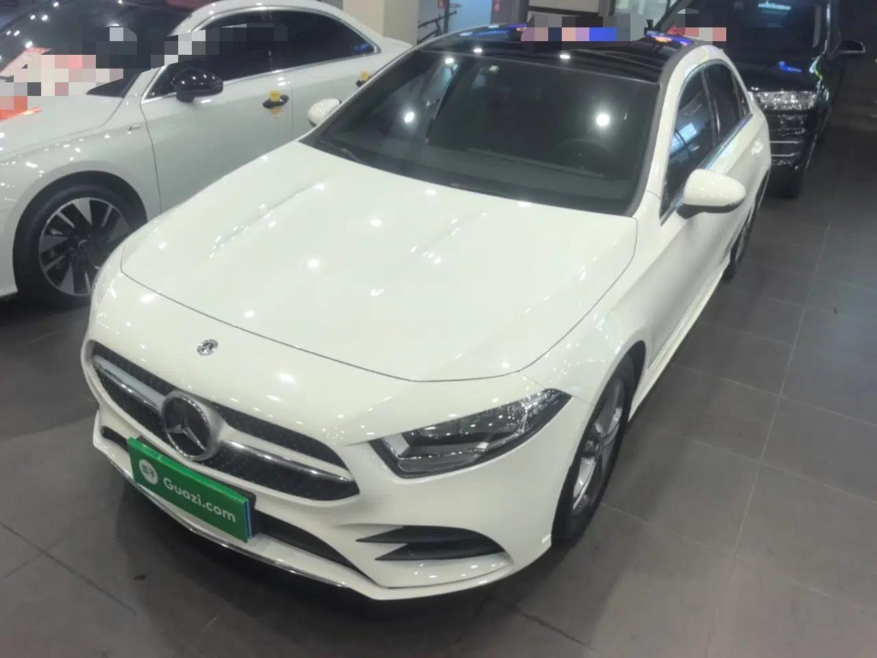 Mercedes-Benz A-Class 2021 Restyled A 180 L Sport Sedan — миниатюра 1