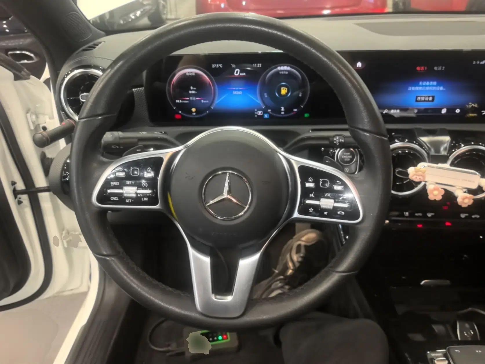 Mercedes-Benz A-Class 2021 Restyled A 180 L Sport Sedan — миниатюра 18