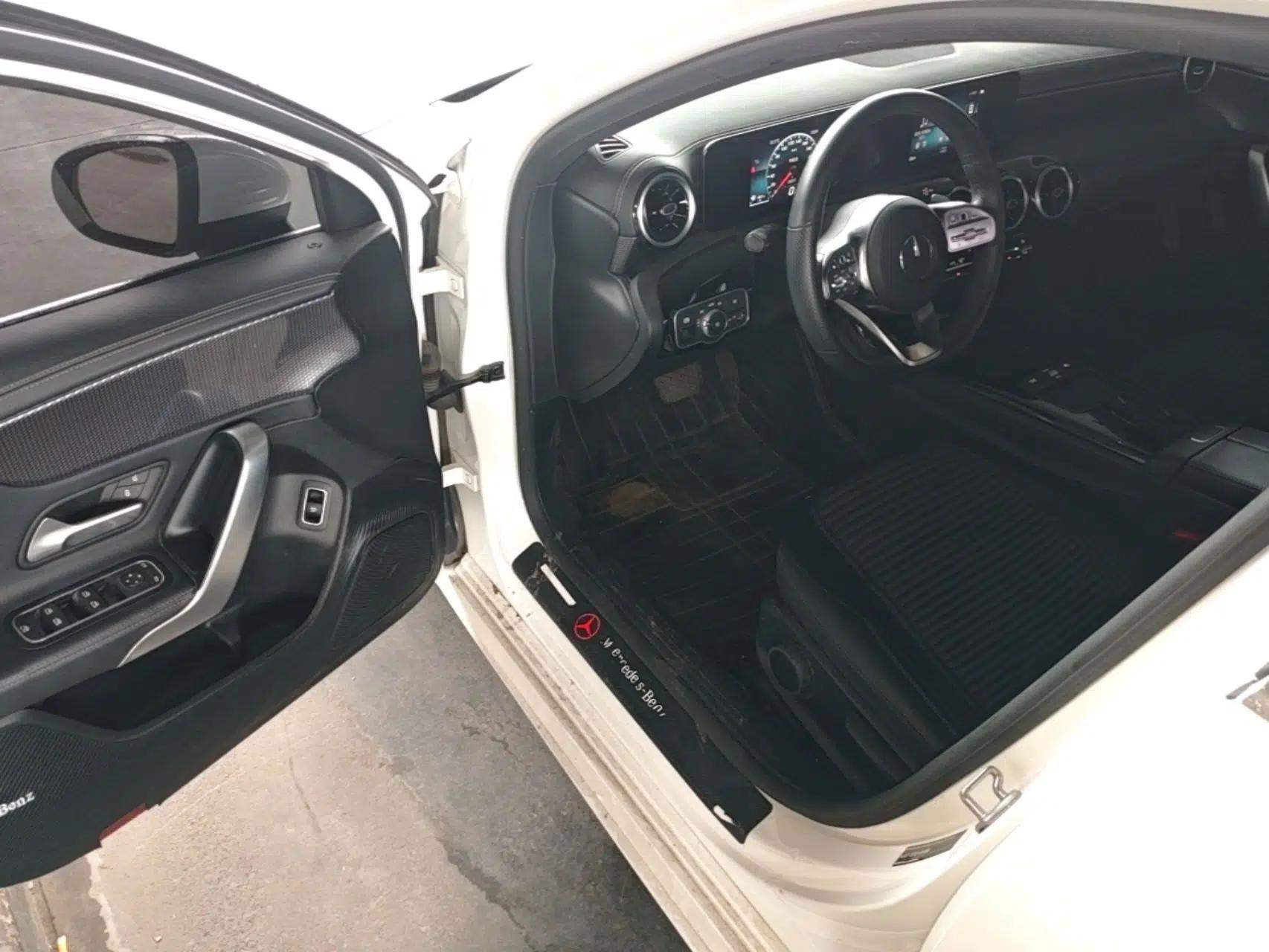 Mercedes-Benz A-Class 2020 A 180 L Sport Sedan — миниатюра 18