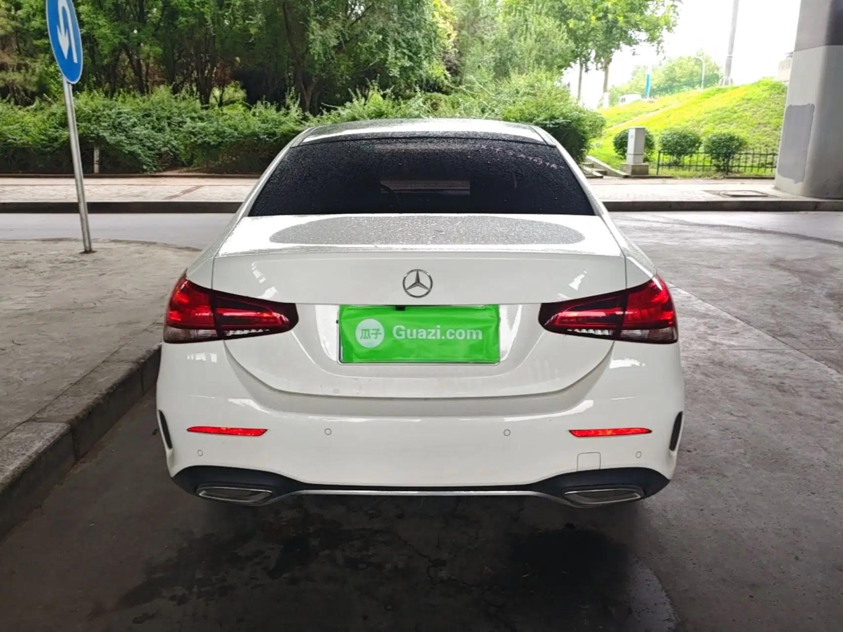 Mercedes-Benz A-Class 2020 A 180 L Sport Sedan — миниатюра 5